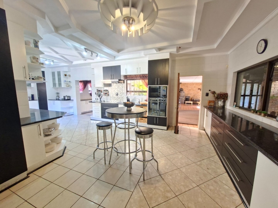 5 Bedroom Property for Sale in Baysvalley Free State